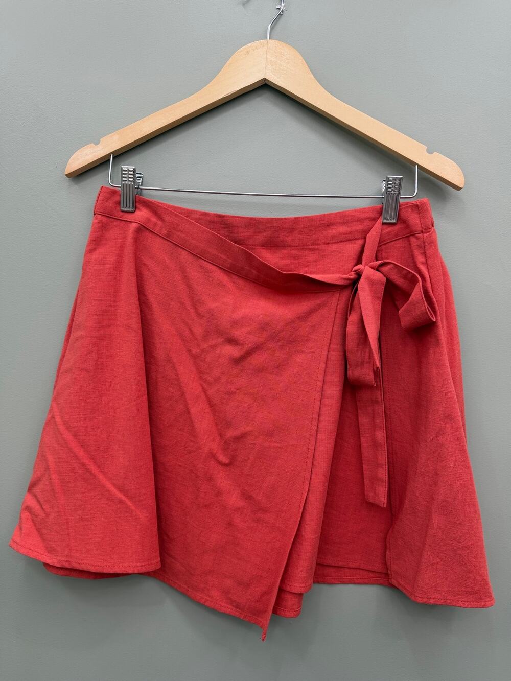 A New Day Wrap Mini Skirt M Deep Coral Tie Waist Cotton Blend Coastal